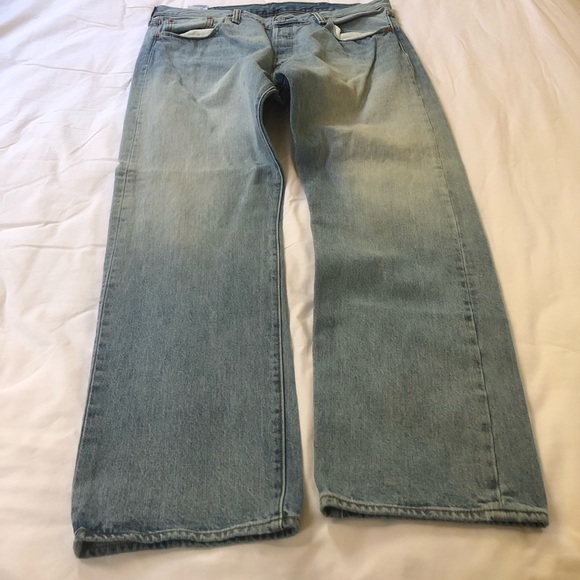 LEVI’S® Men’s 501® Original Fit Light Blue Jeans - Picture 7 of 8